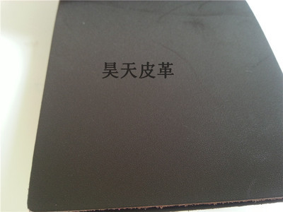 優(yōu)質(zhì)二層變色油蠟皮與瘋馬皮 無(wú)極縣昊天皮革制品的專(zhuān)業(yè)制造